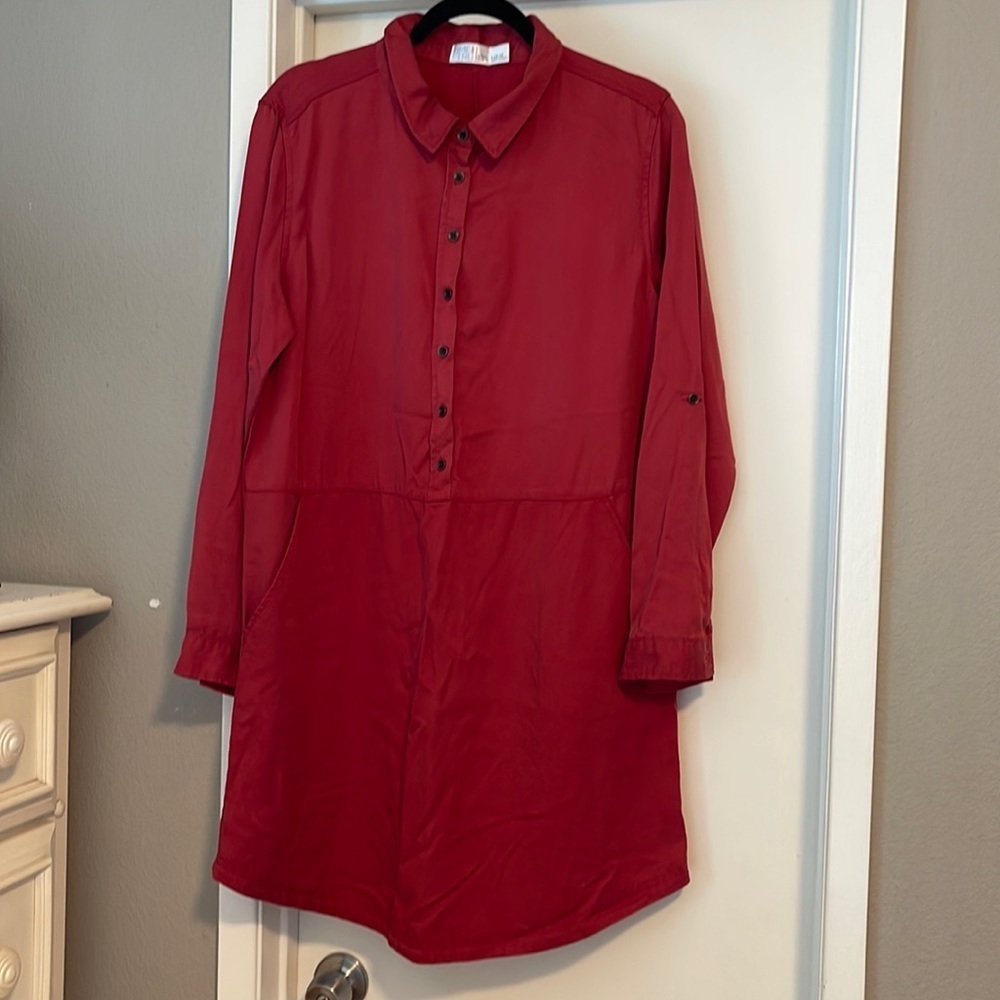 NWOT Time and Tru Casual Half Button Dress.